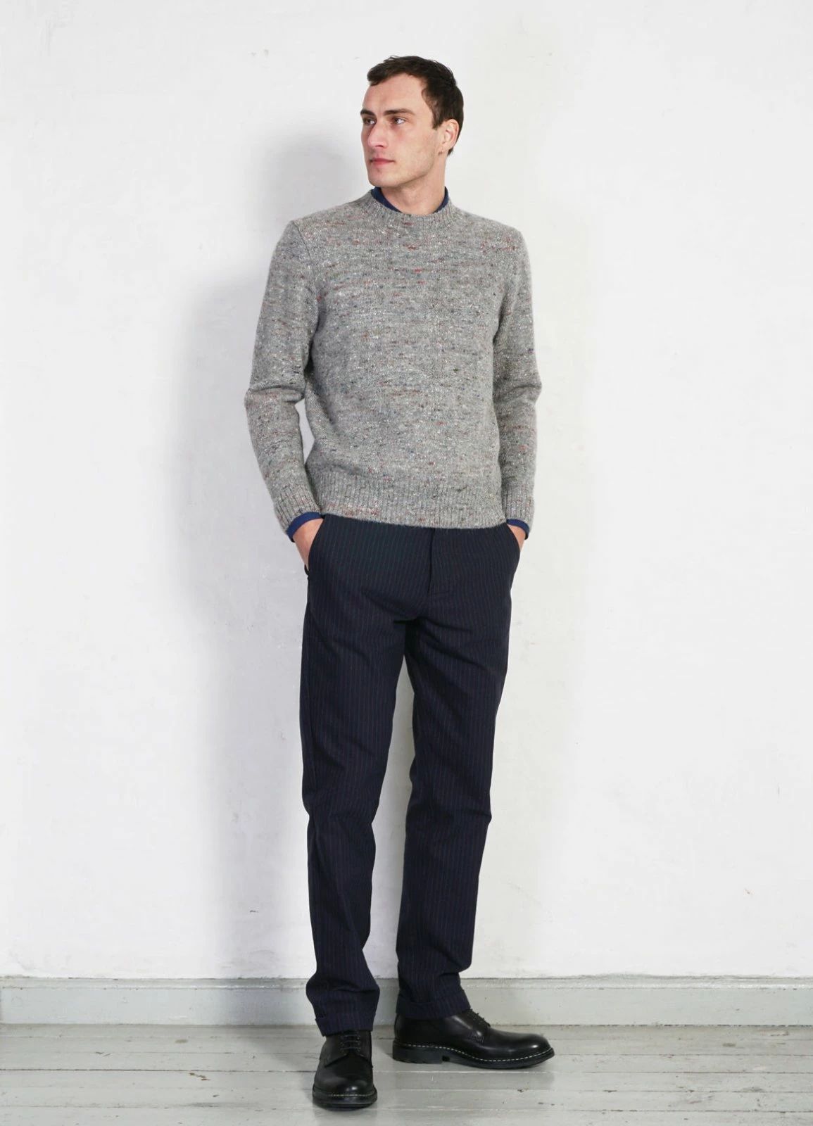 HANSEN GARMENTS FINN | Side Buckle Regular Trousers | Blue Pin - Image 4
