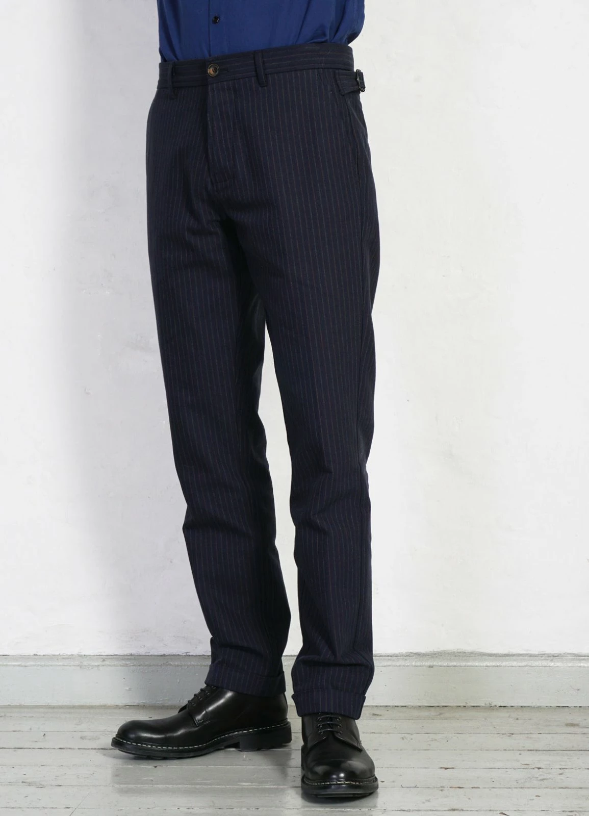 HANSEN GARMENTS FINN | Side Buckle Regular Trousers | Blue Pin - Image 2