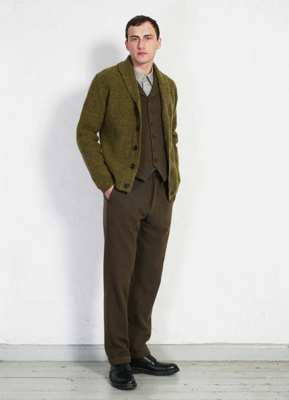 HANSEN GARMENTS FINN | Side Buckle Regular Trousers | Brown Herringbone - Image 3